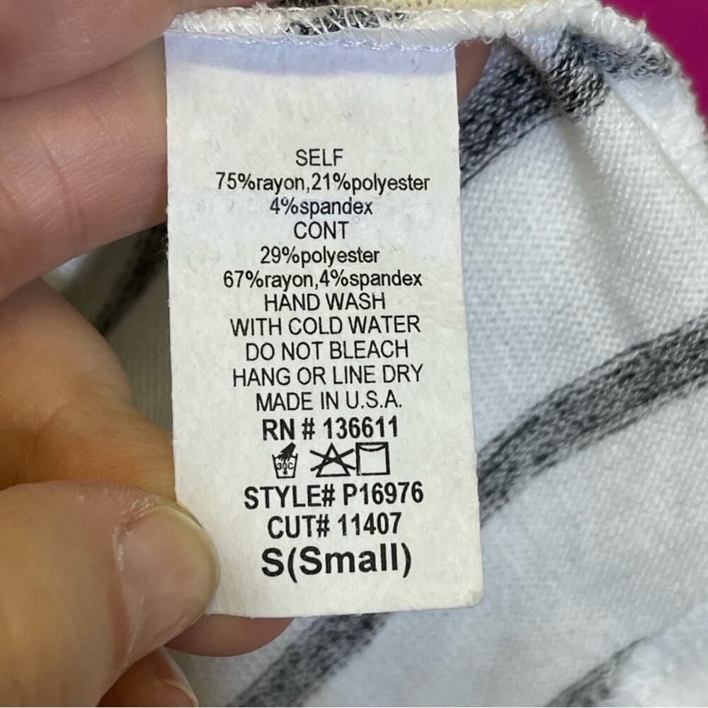 Filly Flair, Super Soft Striped Tank Top. Size Small. In excellent condition! - Picture 4 of 5